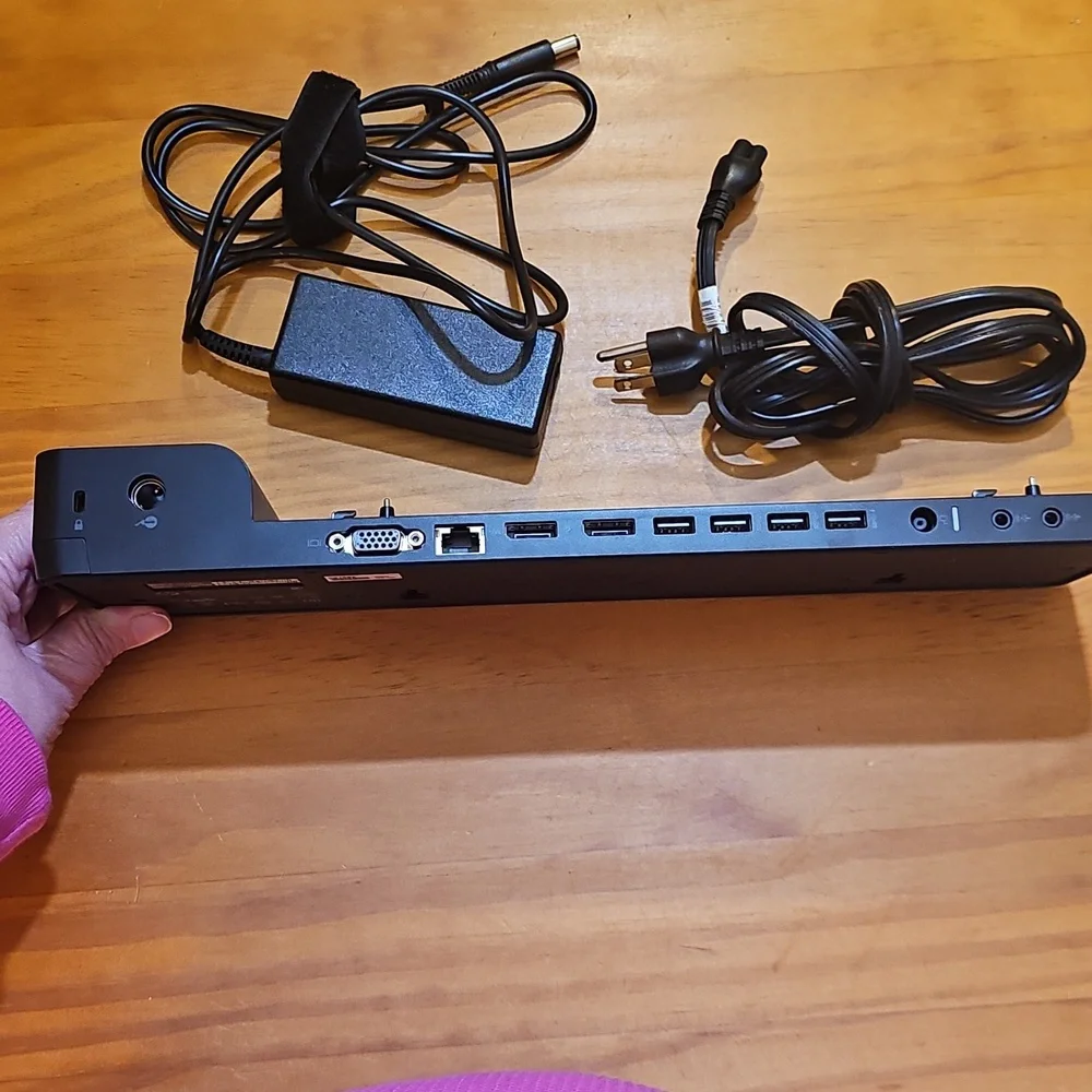 HP D9Y32AA#ABA EliteBook Ultra-Slim Laptop Docking Station, Black